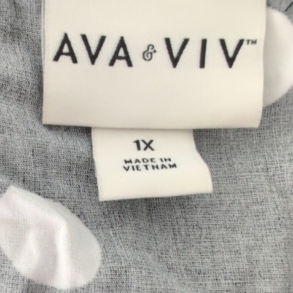 Ava & Viv Dresses & Skirts - Ava & Viv Black and White Polka Dot Dress